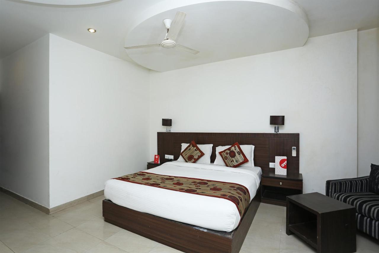 Capital O 3600 Hotel Royal Windsor Kathgodam Екстер'єр фото